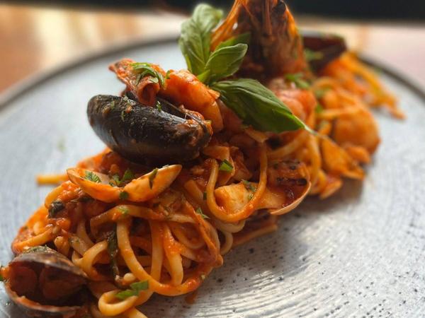 Linguini con Frutti di Mare